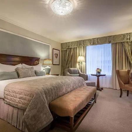 Отель The Shelbourne, Autograph Collection 5*