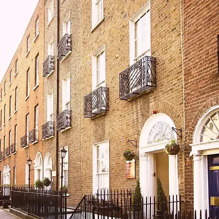 מלון Baggot Court Townhouse
