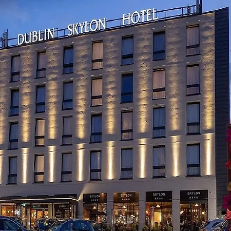 Hotel Skylon 4*