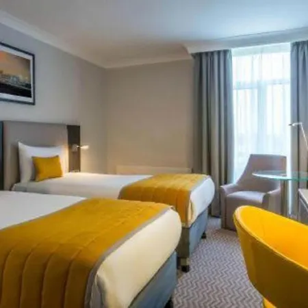 Maldron Parnell Square Hotel 4*