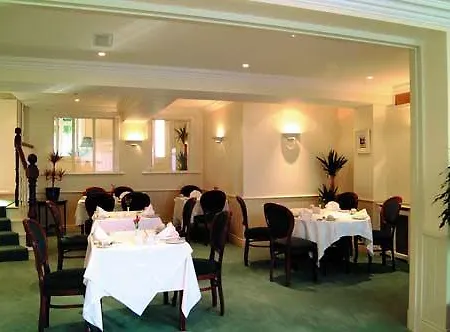 Merrion Hall Trans Hotel
