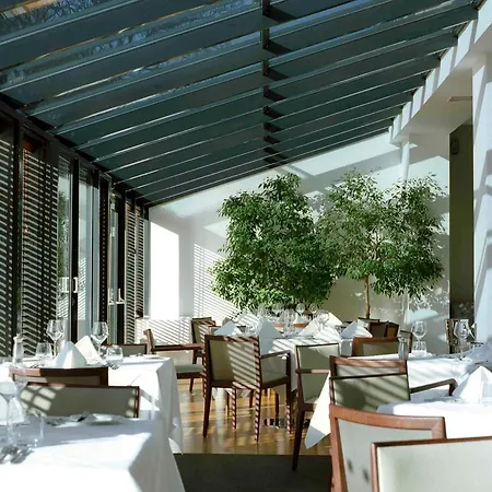 Hotel Park At Herbert Park 4*