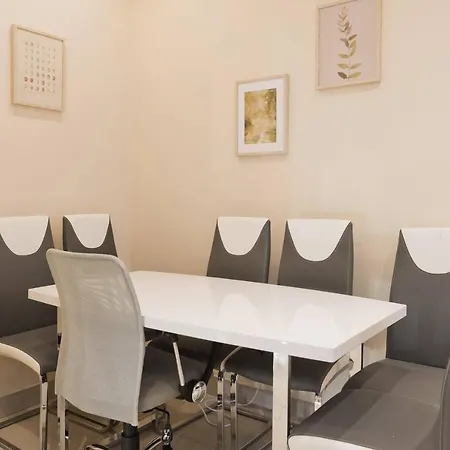 Apartamento Captivating 2-bed In 1