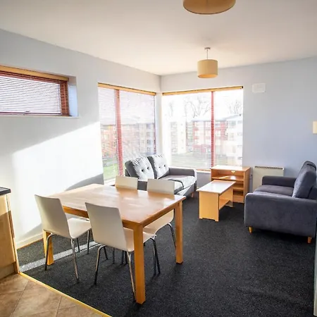 Apartament Hazelwood Short Stay Accommodation *