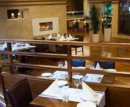 Otel Camden Court