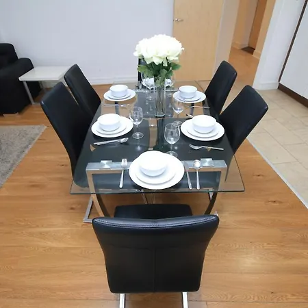 Most Central Location, Sleeps 12 *