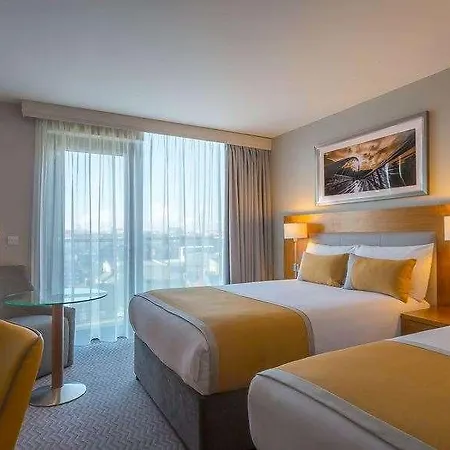 Hotel Maldron Parnell Square 4*