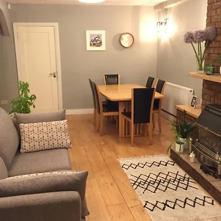 3 Bedroom Family In Residential Area Near Centre Сasa de vacaciones Dublín