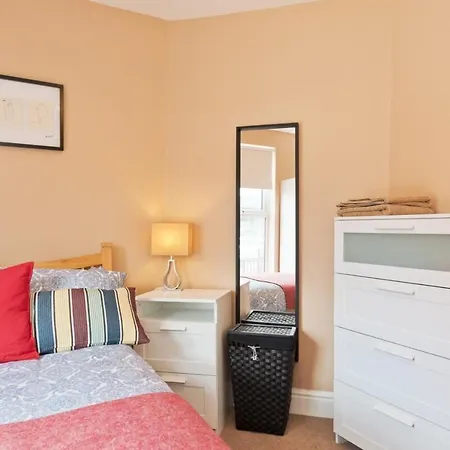 Charming Riverside - Minutes From