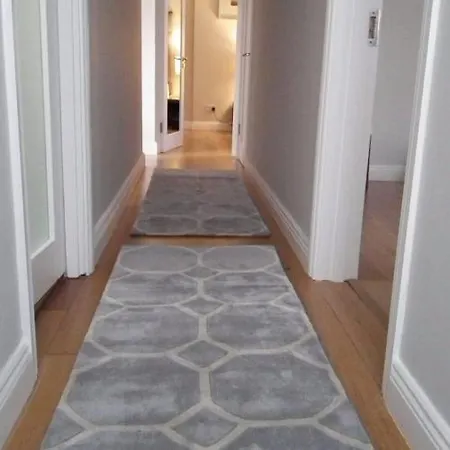 Modern 2 Bedroom Near The Rds Arena