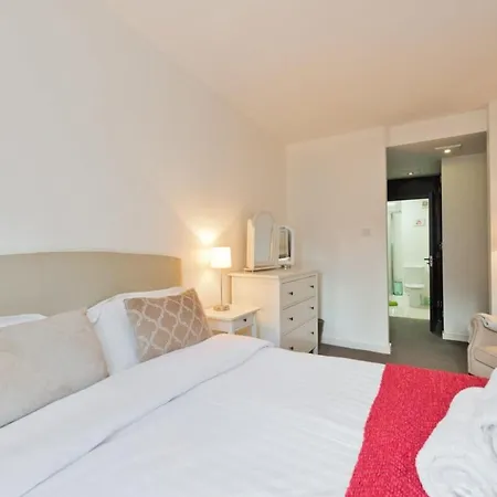 Superb Central Apartment In D4 * Dublin