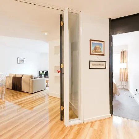 Superb Central Apartment In D4 Dublin