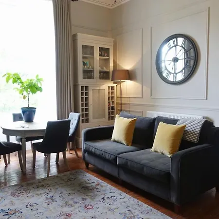 Apartment Luxurious Newly Renovated