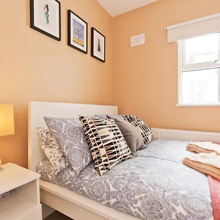 Apartamento Charming Riverside - Minutes From