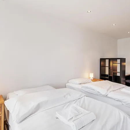 Spencer Dock Apartments * Dublin