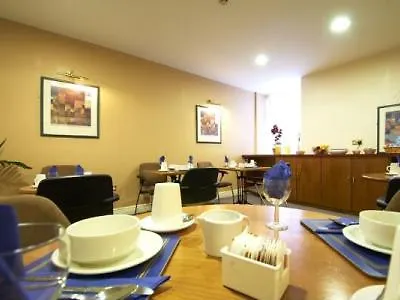 Travelodge City Rathmines Hotel 3*