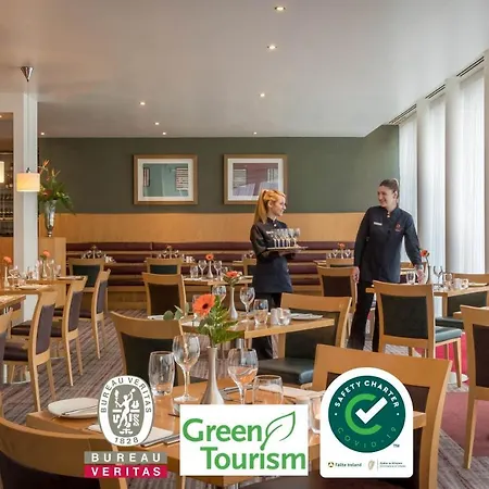 Clayton Cardiff Lane Hotel 4*
