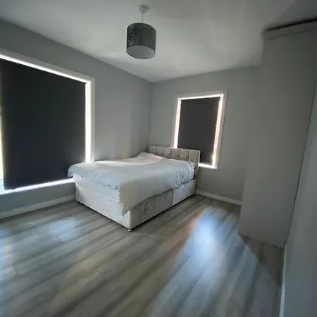 Ha'penny Bridge Apartment *