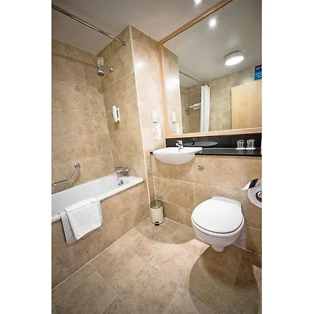 Hotell Travelodge Dublin Airport South 3*