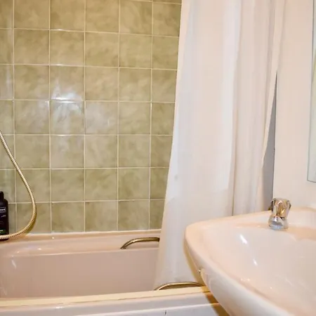 Lovely 1 Bedroom In