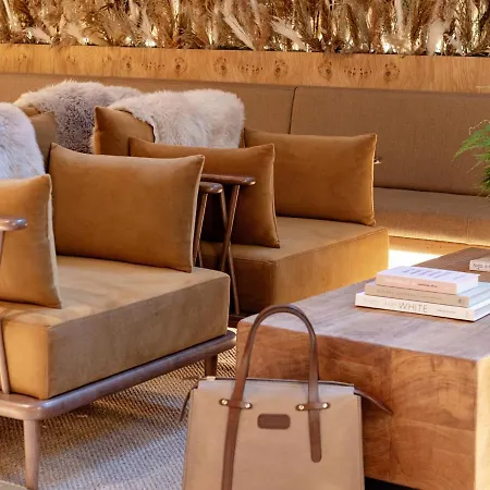 Wren Urban Nest 4*