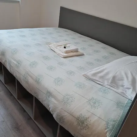 Ensuite For Ireland Students Only, - Sk *