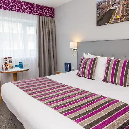 Metro Dublin Airport Hotel