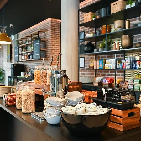 Staycity Street 4*