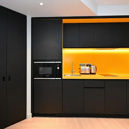 Aparthotel Staycity Street 4*