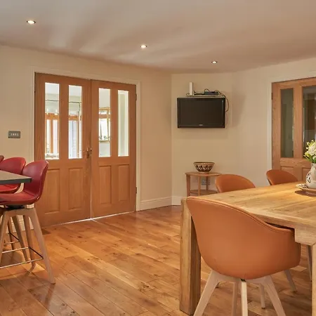 'home From Home', Luxury, Private Secure House Holiday home