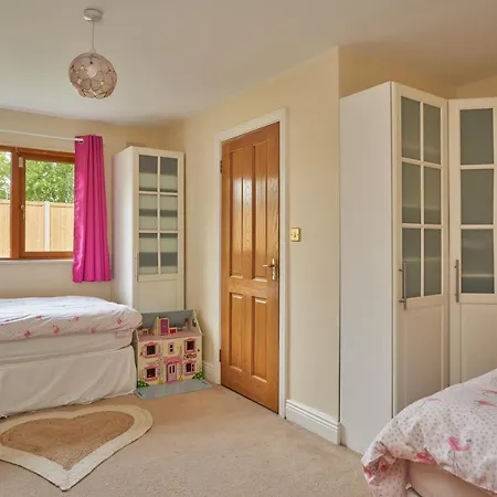 Holiday home 'home From Home', Luxury, Private Secure House *