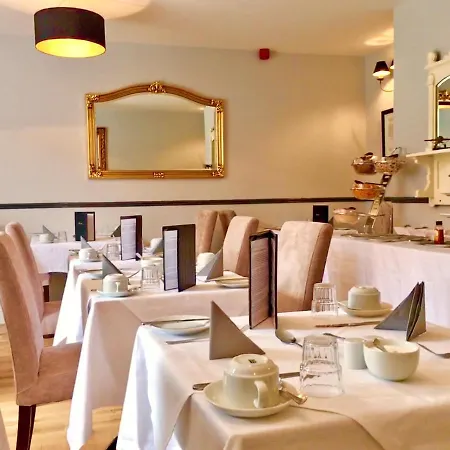 Morehampton Townhouse 3*