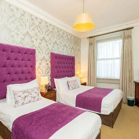 Barry's Hotel