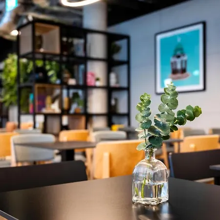 Lägenhetshotell Staycity Tivoli 4*