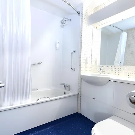 Travelodge City Rathmines Hotel 3*