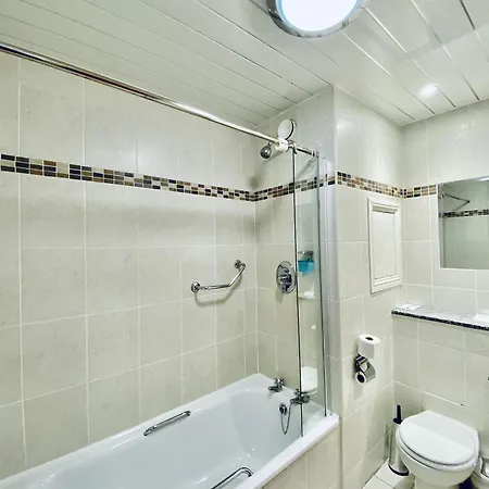 Beresford Hotell 3*