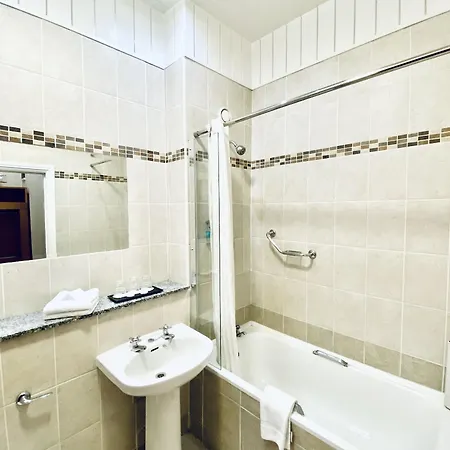 Hotell Beresford 3*