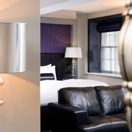 Hampton Hotel
