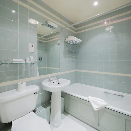 Aberdeen Konukevi 4*