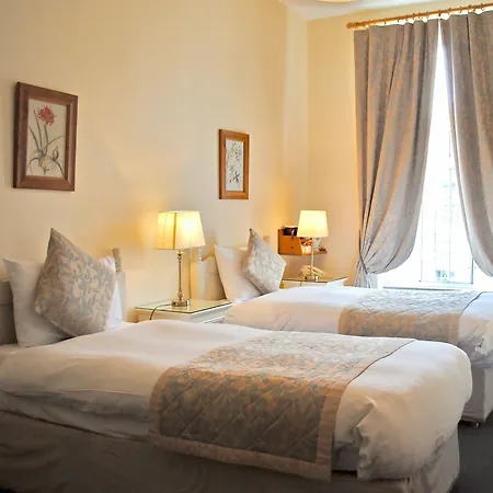 Baggot Court Townhouse מלון דבלין