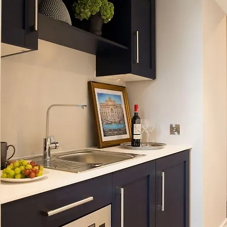 Metro Dublin Airport Hotel 4*