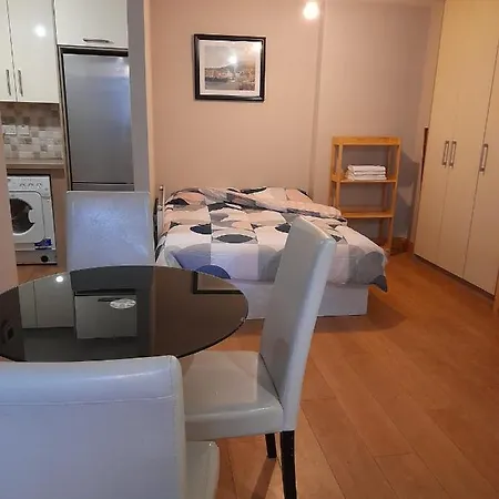 Orange Accomodation *
