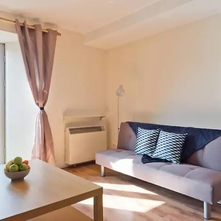 Guestready - Bright 2br Flat Near Castle