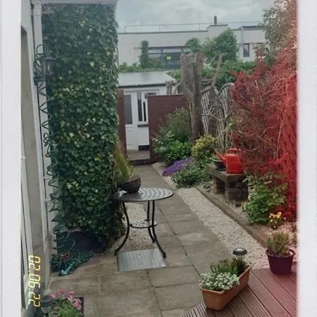 Donnybrook Hall Guest house
