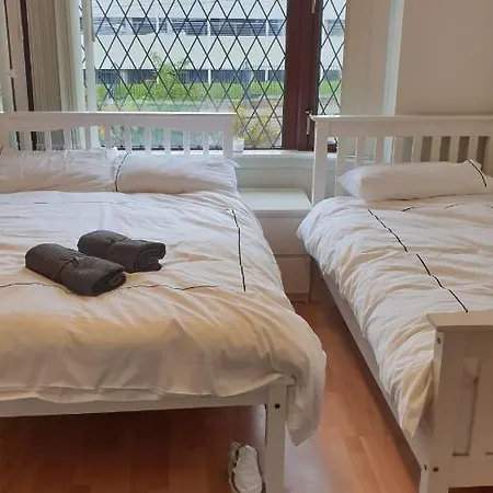 Bed & Breakfast Airport *