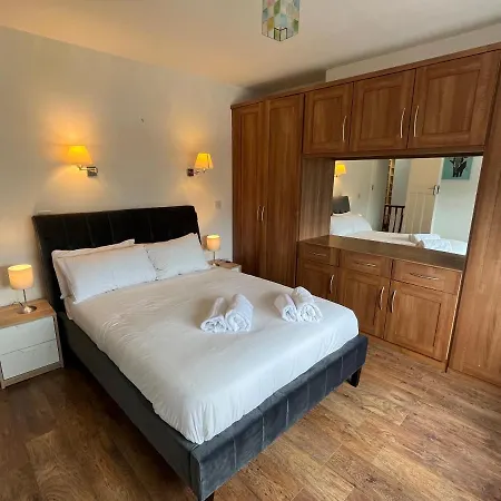 Sandymount House & Garden Holiday home