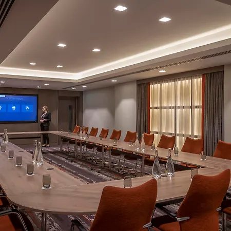 Hotel Clayton Cardiff Lane 4*
