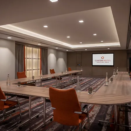 Hotel Clayton Cardiff Lane 4*