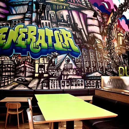 Generator Hostel *