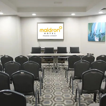 Maldron Pearse Street City מלון 4*